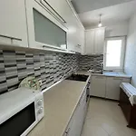 Kukes Apartment Hotel アパート *