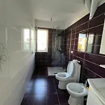 アパート Kukes Apartment Hotel