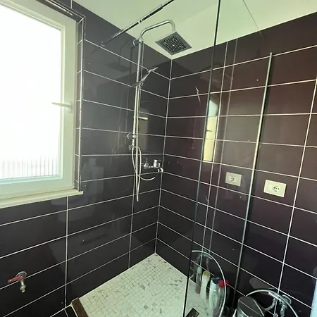 Апартаменты Kukes Apartment Hotel Kukes