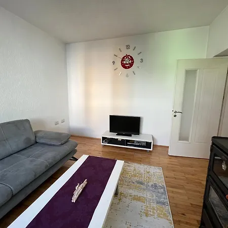 Апартаменты Kukes Apartment Hotel *