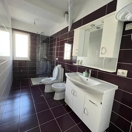 Kukes Apartment Hotel