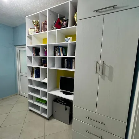 Апартаменты Kukes Apartment Hotel