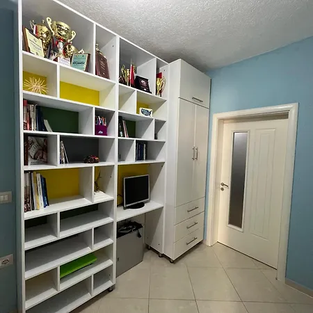 아파트 Kukes Apartment Hotel *
